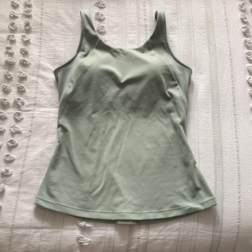 Workout tank with built in bra